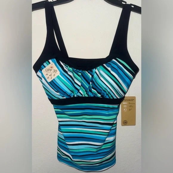 ZeroXposur Tankini Swimsuit Top - Picture 5 of 6
